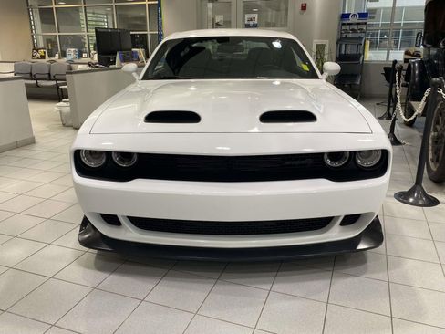 Used 2022 Dodge Challenger SRT Hellcat Redeye RWD image 2