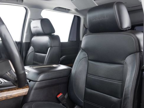 Used 2015 GMC Yukon Denali w/ Touring Package image 26