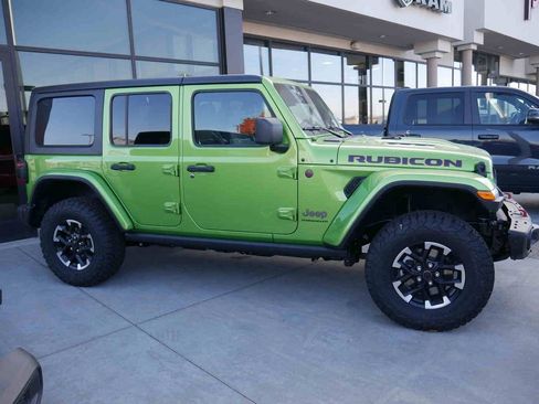 New 2025 Jeep Wrangler Unlimited Rubicon w/ Safety Group AWD/4WD image 17
