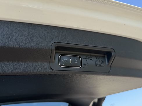 Used 2023 Ford Explorer ST w/ Equipment Group 401A AWD/4WD image 8