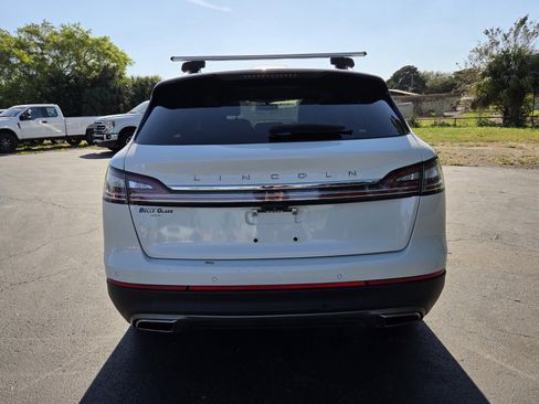 Used 2021 Lincoln Nautilus Reserve image 7