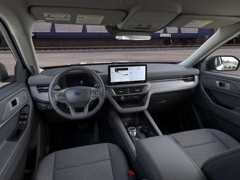 New 2026 Ford Explorer Active RWD image 9
