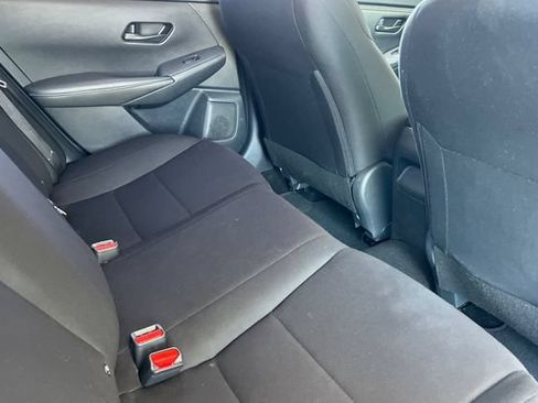 Used 2024 Nissan Sentra S FWD image 17