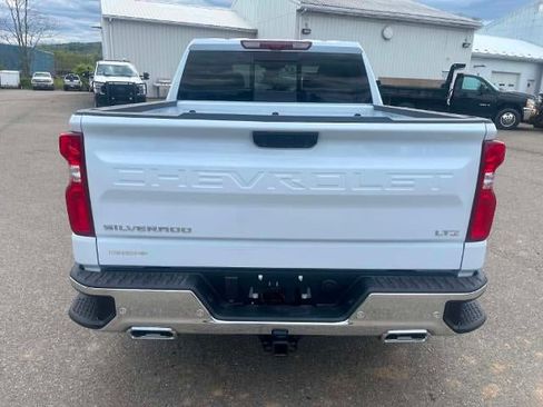 New 2026 Chevrolet Silverado 1500 LTZ w/ LTZ Premium Package AWD/4WD image 6