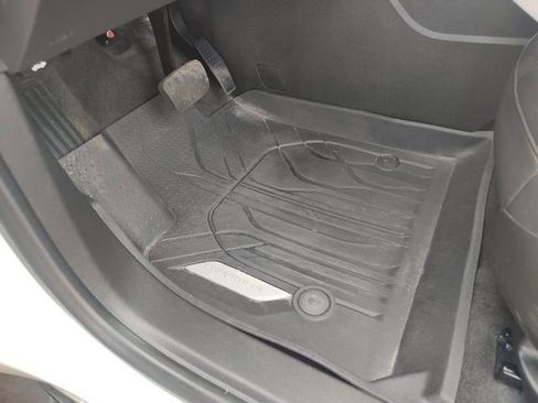 Used 2021 Chevrolet Blazer Premier w/ Driver Confidence II Package image 16