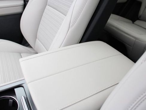 New 2026 Lincoln Nautilus Reserve AWD/4WD image 49