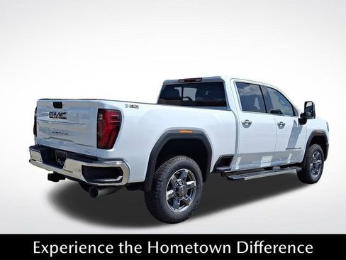 New 2025 GMC Sierra 3500 SLT image 4