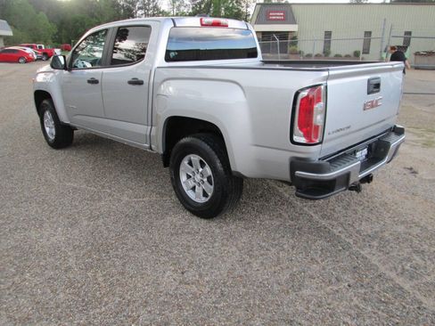 Used 2017 GMC Canyon 2WD Crew Cab w/ Convenience Package image 8