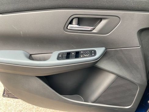 New 2026 Nissan Leaf image 13