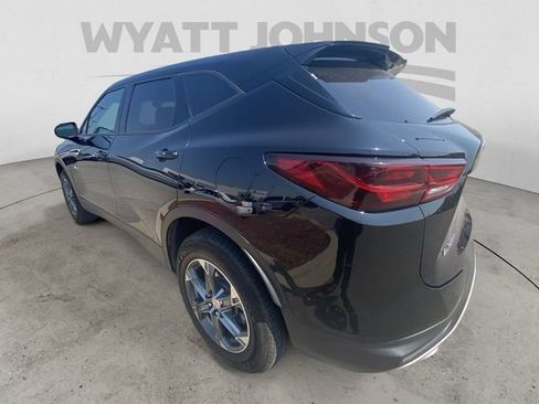 Used 2025 Chevrolet Blazer LT FWD image 6
