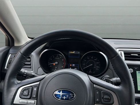 Used 2015 Subaru Legacy 2.5i Limited AWD/4WD image 12