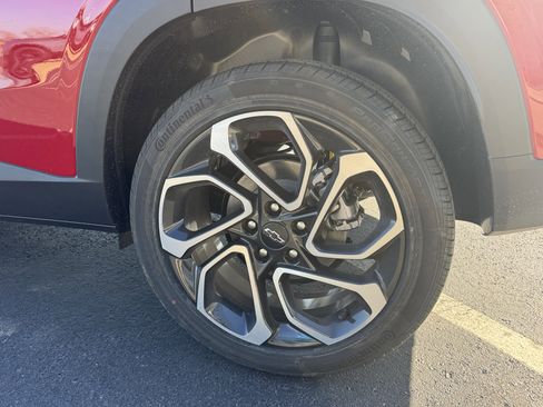 New 2026 Chevrolet Trax RS w/ Driver Confidence Package image 5