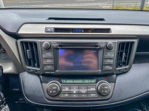 Used 2013 Toyota RAV4 XLE AWD/4WD image 19