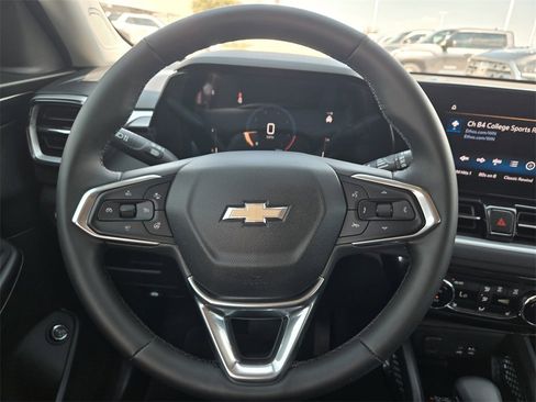 Used 2024 Chevrolet TrailBlazer LT w/ Convenience Package image 12