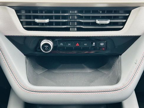 New 2026 Ford Explorer Active w/ Active Comfort Package image 24