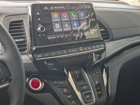 New 2026 Honda Odyssey Elite image 12