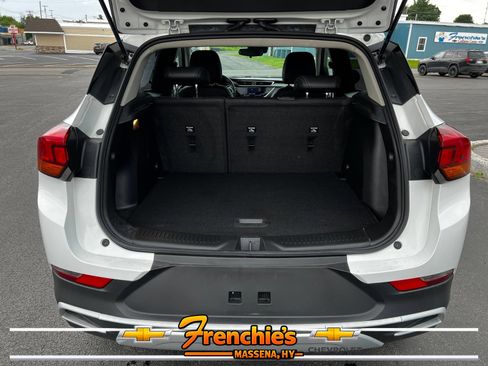 Used 2023 Buick Encore GX Preferred w/ Cold Weather Comfort Package AWD/4WD image 5