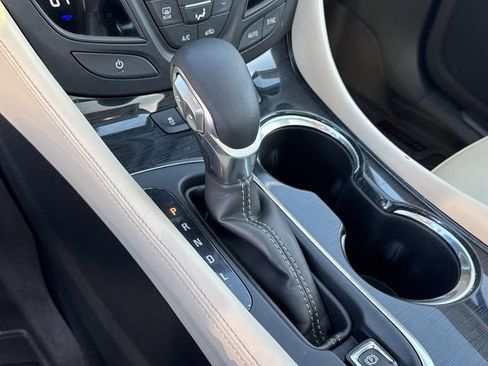 Used 2017 Buick Envision Essence FWD image 16