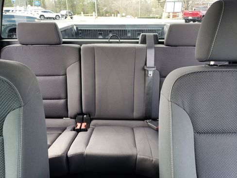 Used 2018 Chevrolet Silverado 1500 LT image 24