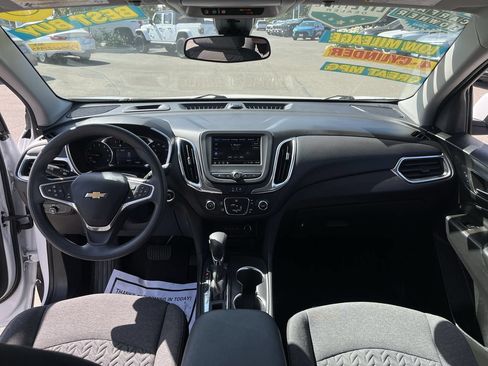 Used 2022 Chevrolet Equinox LT FWD image 18