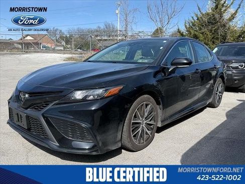 Used 2024 Toyota Camry SE w/ Cold Weather Package image 1