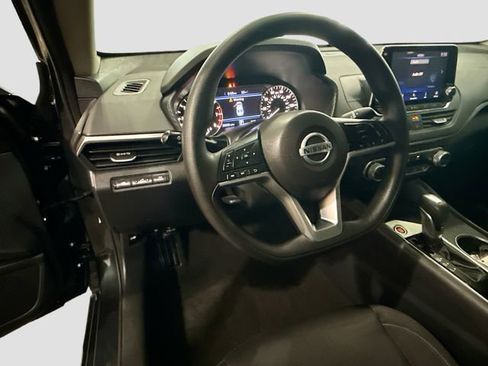 Used 2022 Nissan Altima 2.5 SV image 12