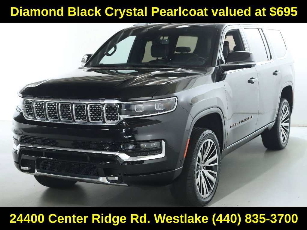 Used 2024 Jeep Grand Wagoneer Series III w/ HD Trailer Tow Package AWD/4WD image 4