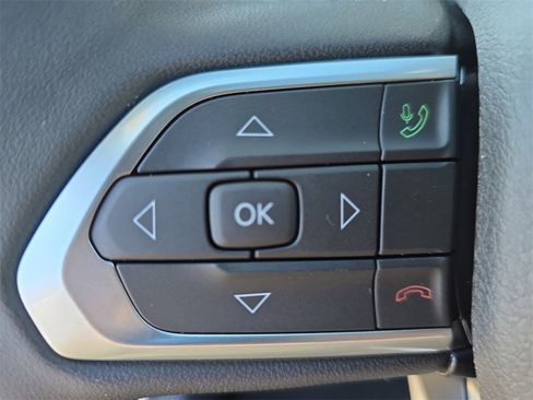 New 2026 Jeep Compass Latitude image 17