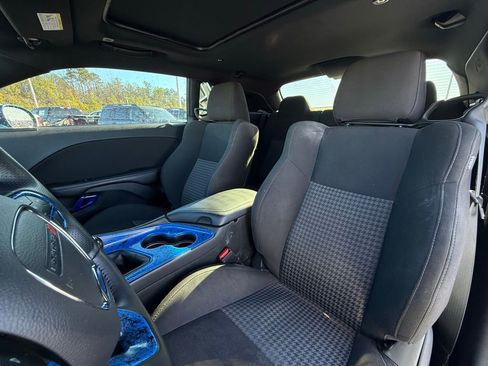 Used 2023 Dodge Challenger R/T w/ Blacktop Package image 22