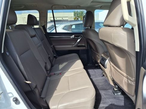 Used 2022 Lexus GX 460 Premium w/ Premium Package AWD/4WD image 20