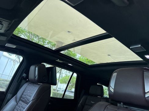 Used 2024 Cadillac Escalade V AWD/4WD image 20