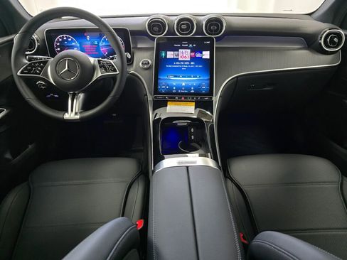New 2025 Mercedes-Benz GLC 300 4MATIC image 17