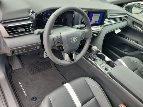 New 2026 Toyota Camry SE image 7
