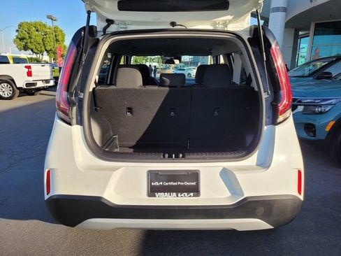 Certified 2025 Kia Soul LX w/ LX Technology Package image 28