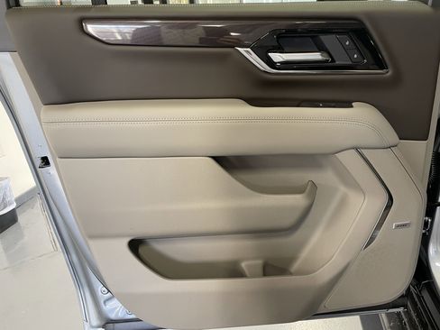 New 2026 GMC Yukon XL Elevation w/ Elevation Premium Package image 12