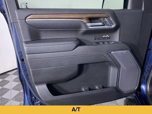 Certified 2023 Chevrolet Silverado 1500 High Country w/ Technology Package AWD/4WD image 11