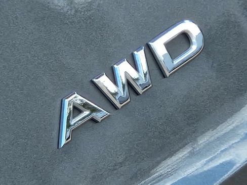 Used 2023 Nissan Rogue S AWD/4WD image 11