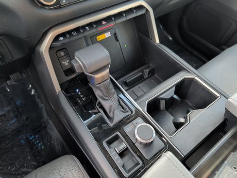 Used 2024 Toyota Tundra Limited image 20