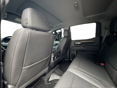 Used 2024 GMC Sierra 1500 SLT image 25