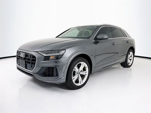 Used 2023 Audi Q8 Premium image 1