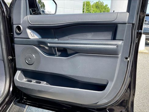 Used 2024 Ford Expedition XLT AWD/4WD image 22