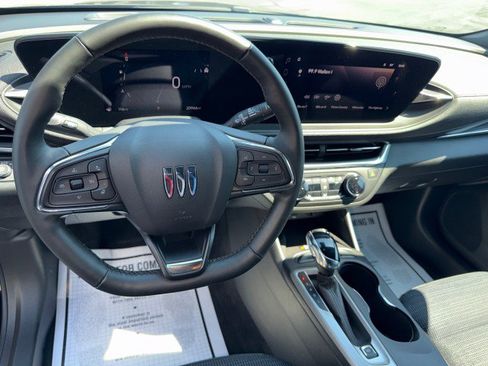 Used 2024 Buick Envista Preferred w/ Convenience I Package FWD image 17