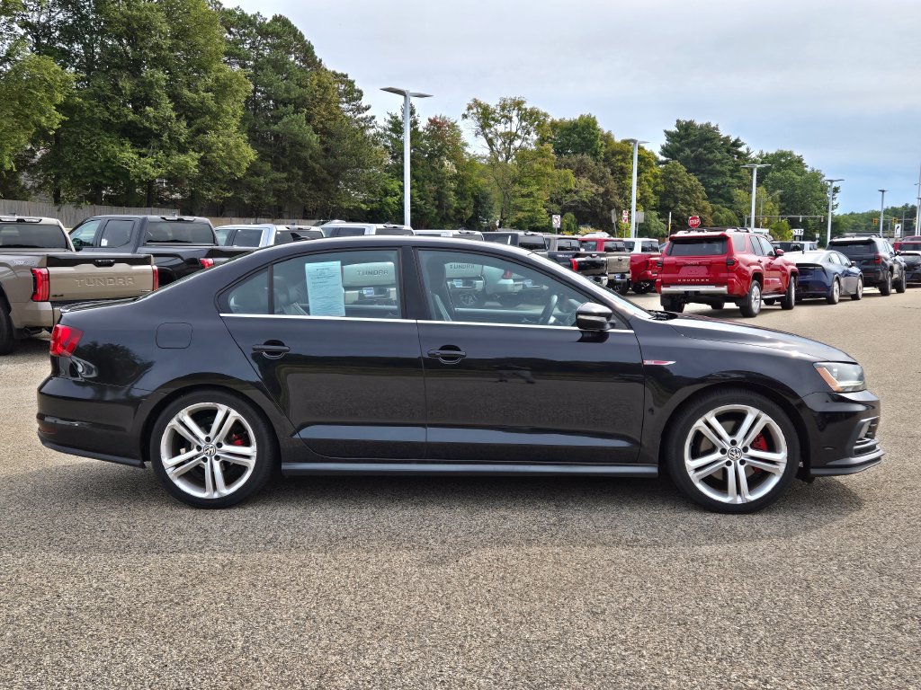 Used 2017 Volkswagen Jetta GLI FWD image 7