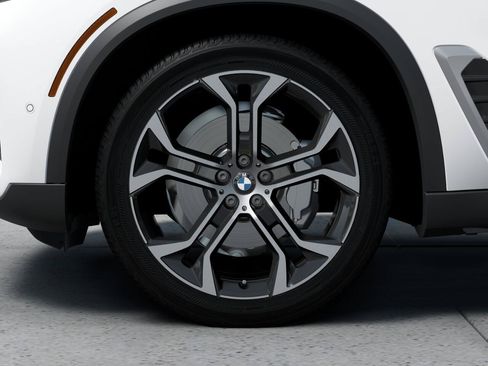 Used 2026 BMW X5 xDrive40i w/ Climate Comfort Package AWD/4WD image 7