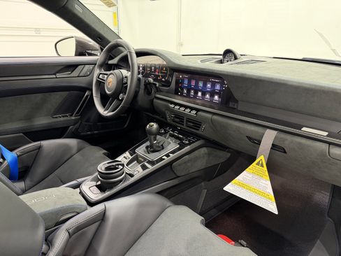 New 2026 Porsche 911 GT3 image 26