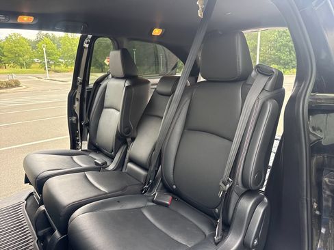 Used 2024 Honda Odyssey Sport image 32