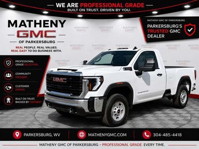 New 2025 GMC Sierra 3500 Pro w/ Convenience Package