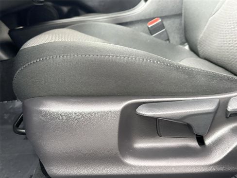 Certified 2022 Toyota Prius LE image 26