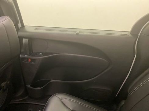 New 2026 Chrysler Pacifica Select image 31