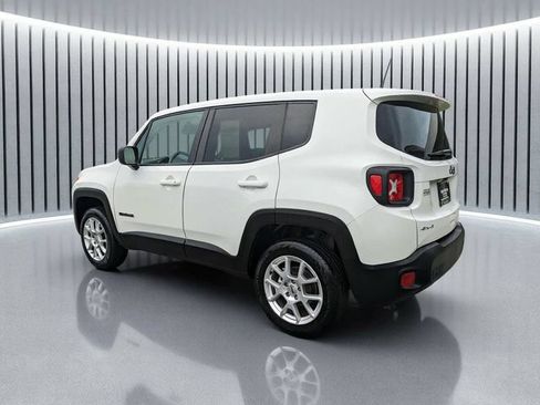 Used 2023 Jeep Renegade Latitude AWD/4WD image 6
